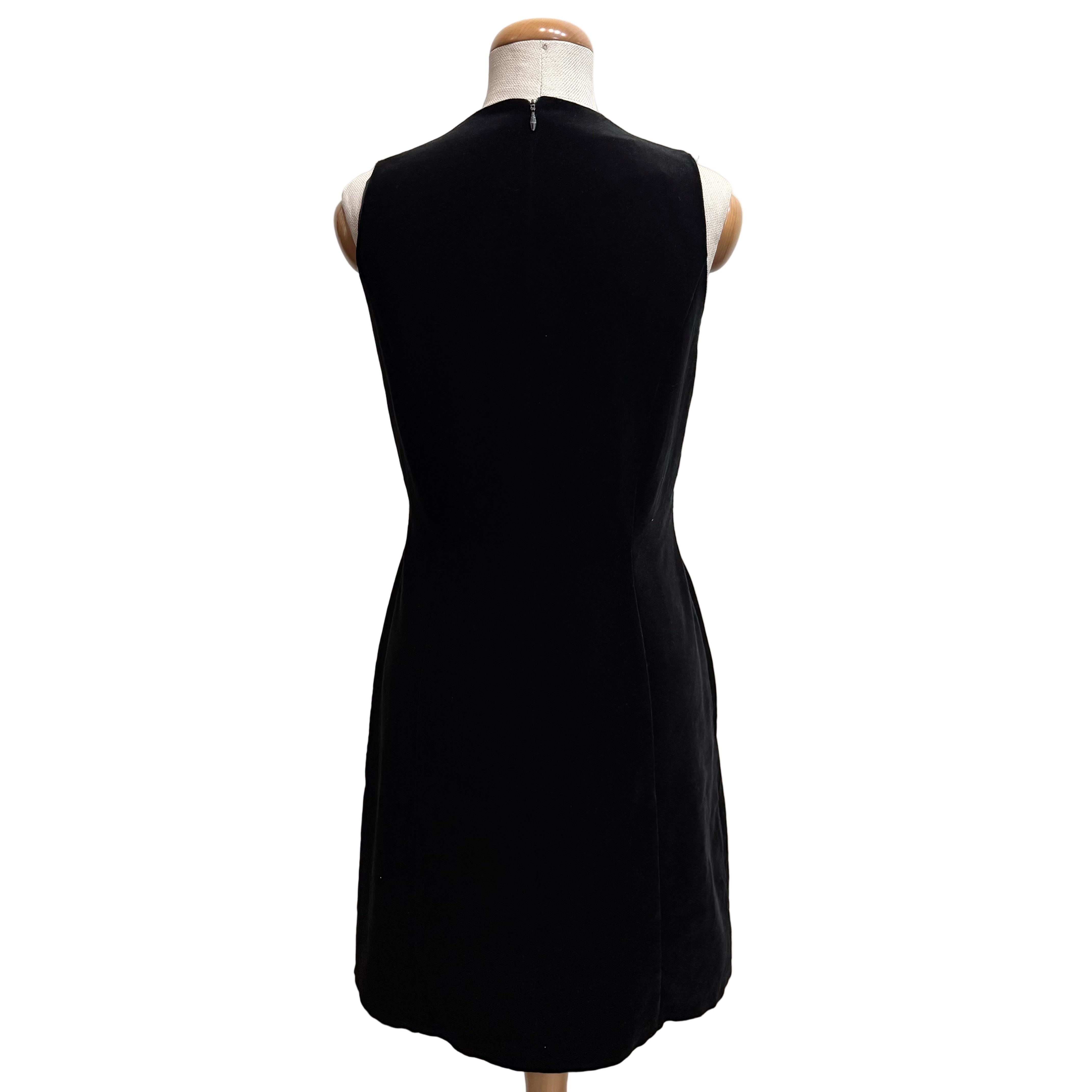 Welurowa sukienka Laura Ashley