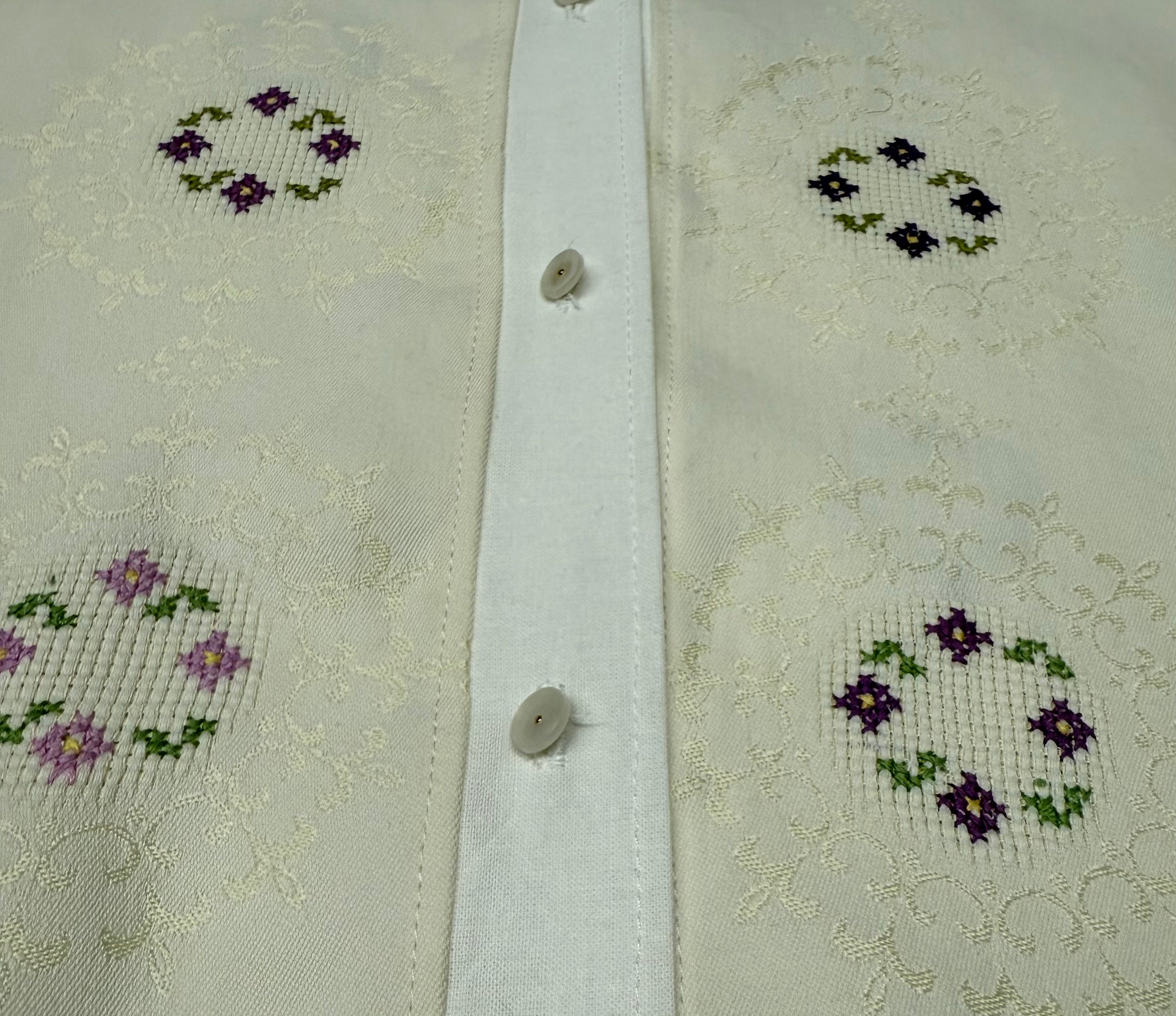 Koszula z upcyclingu kremowa z białą listwą