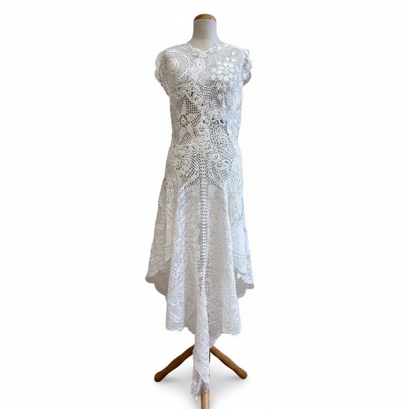 Upcyclingowa sukienka z serwet