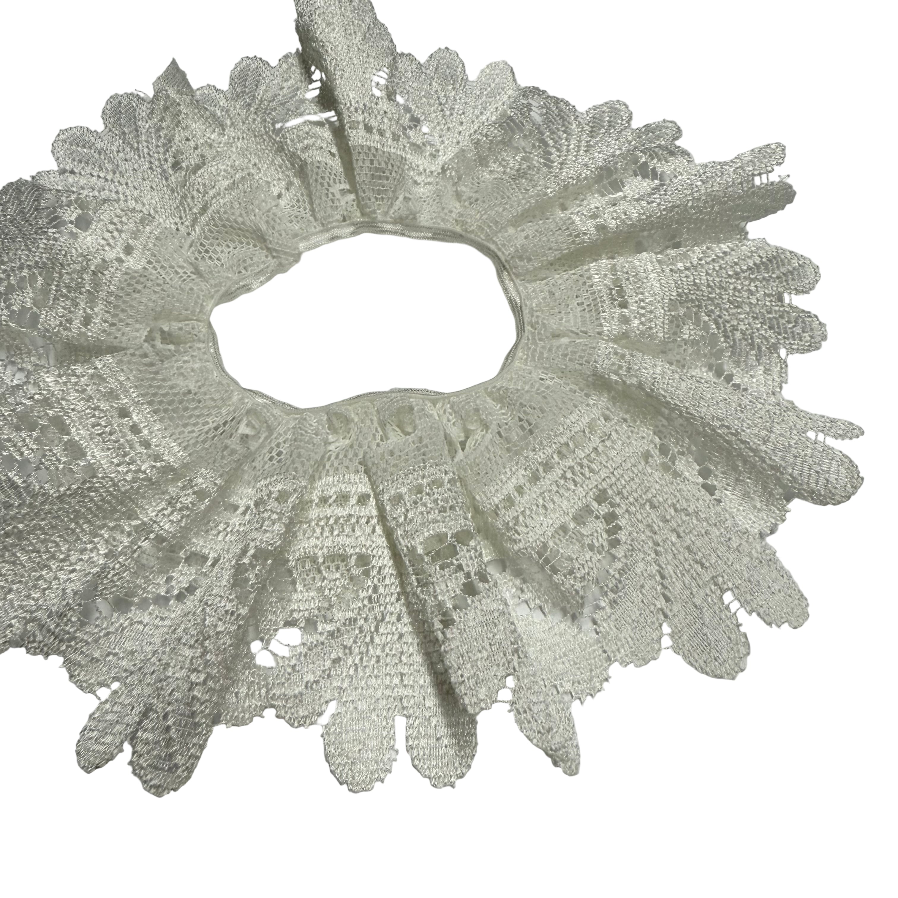 Gumka do włosów z falbankami upcycling