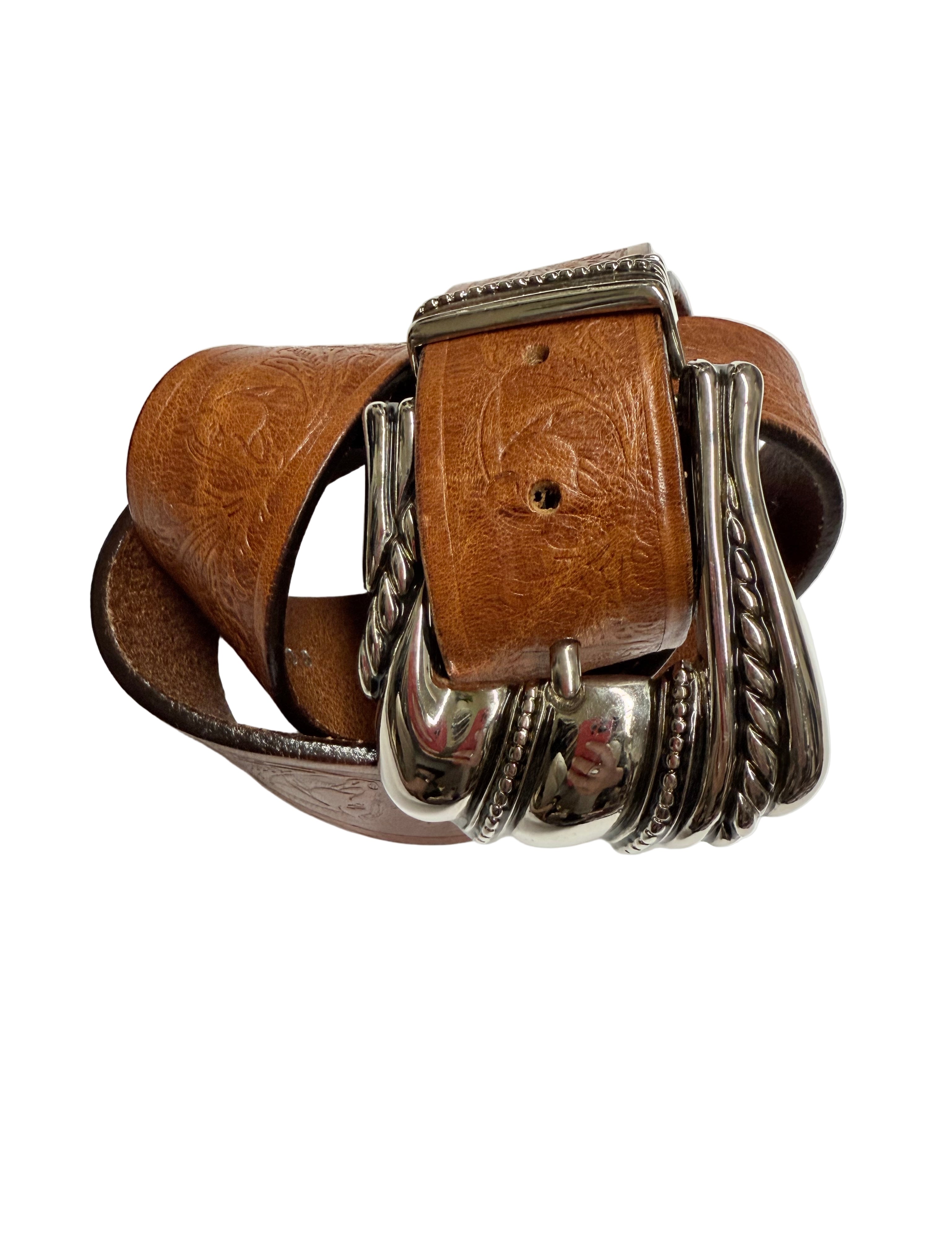 Pasek z tłoczonej skóry z dużą klamrą