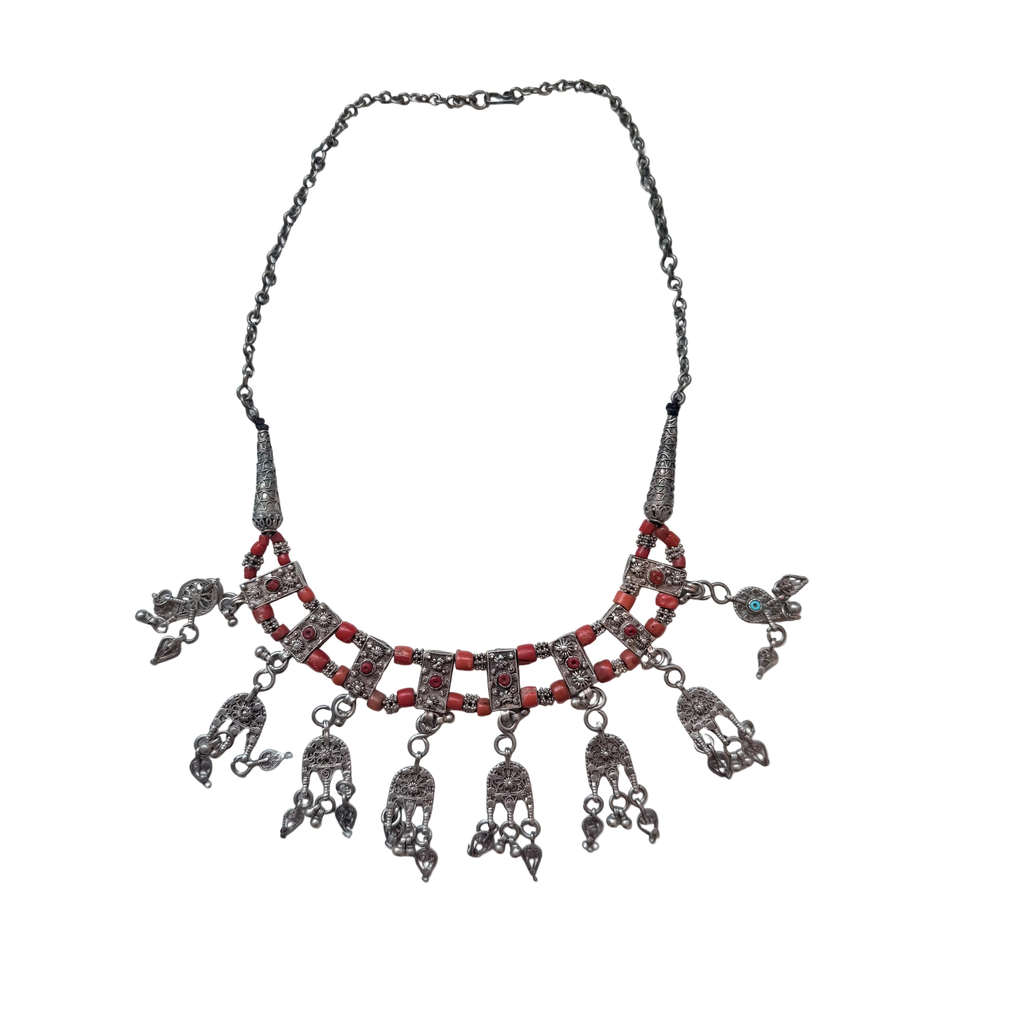 Naszyjnik boho z naturalnym koralem