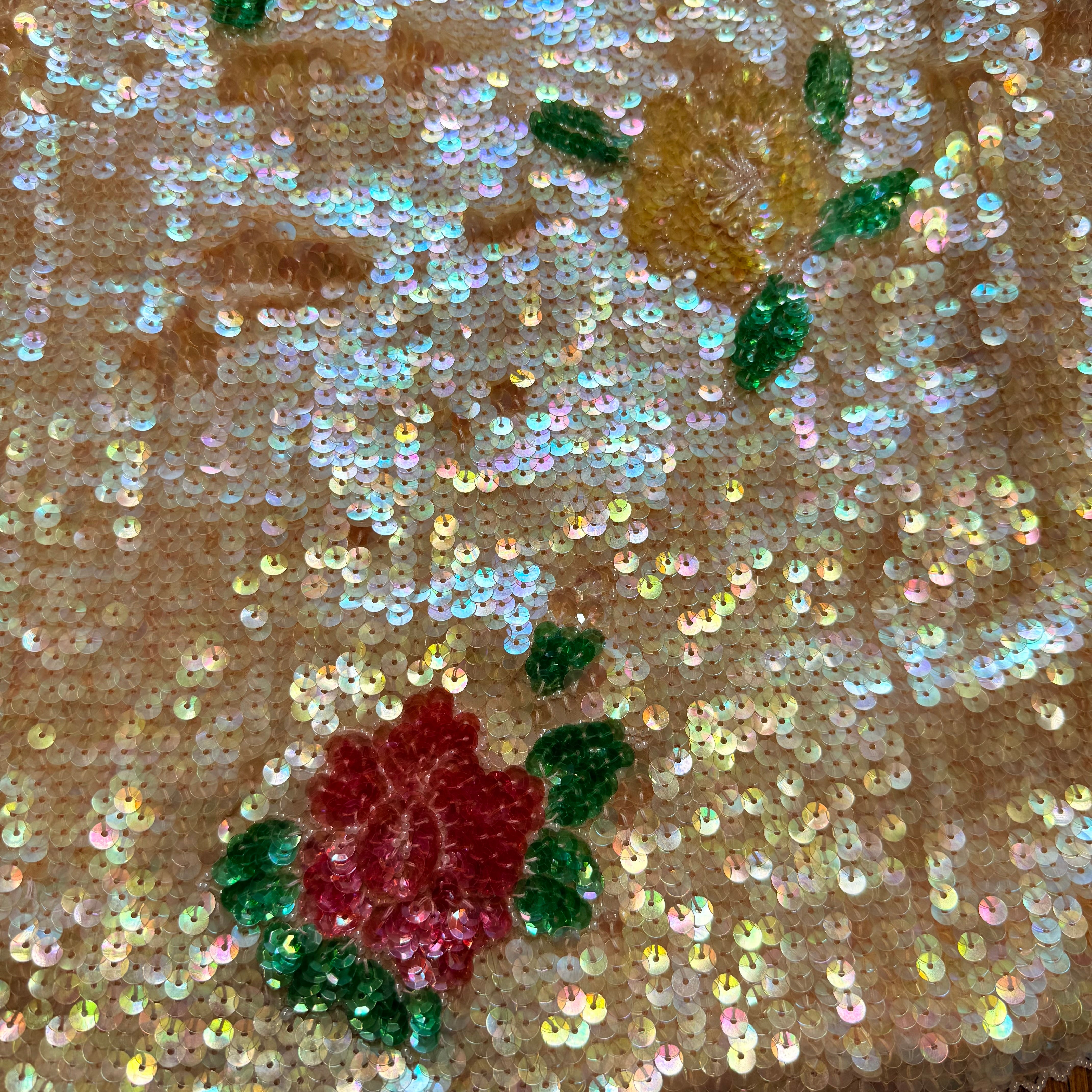 Jedwabna bluzka z cekinami