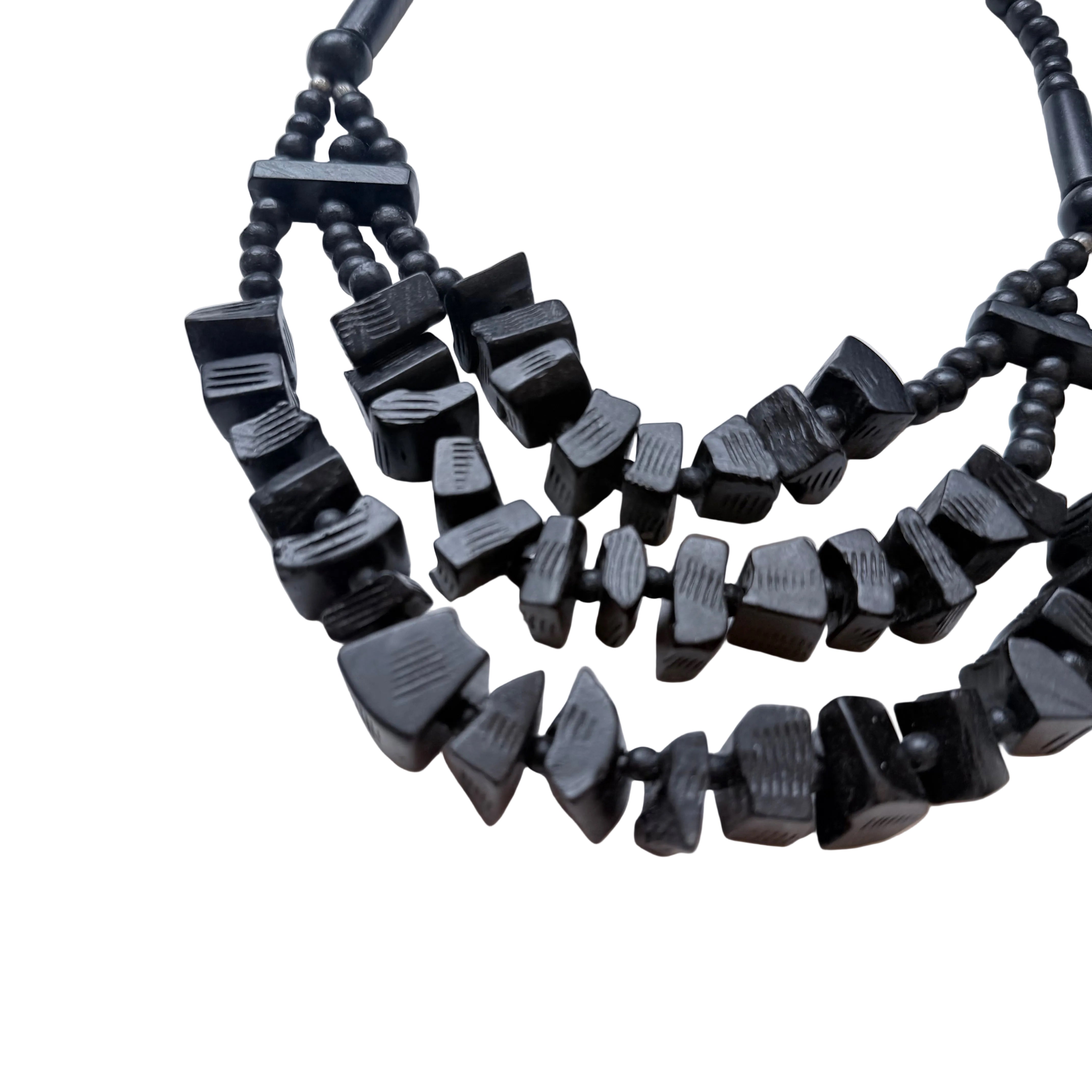 Naszyjnik z czarnego turmalinu