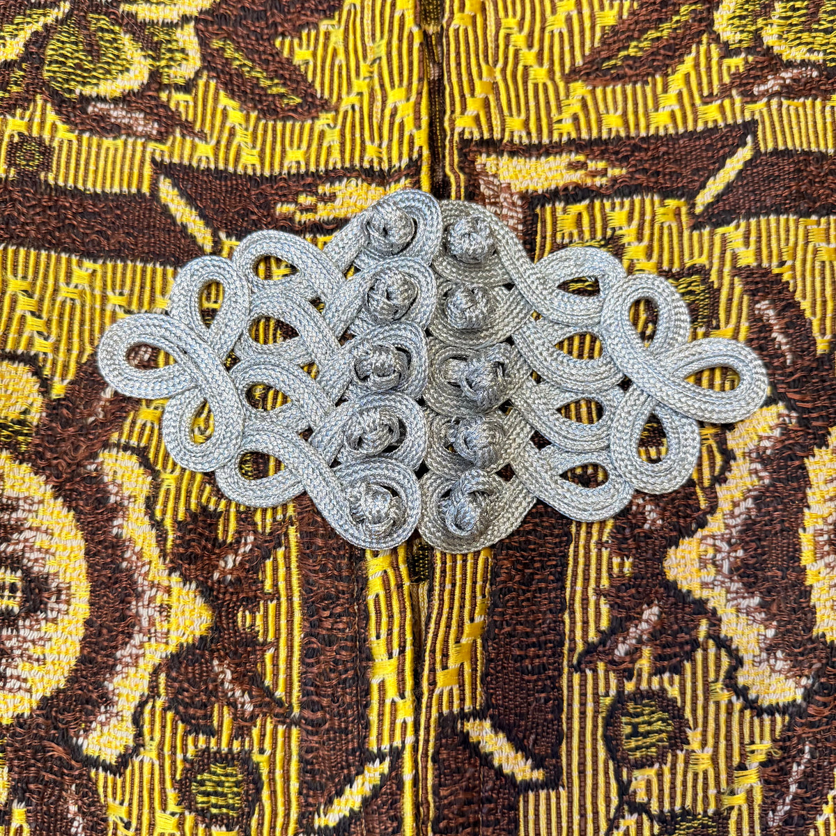 Żakardowe kimono z futrem naturalnym upcycling