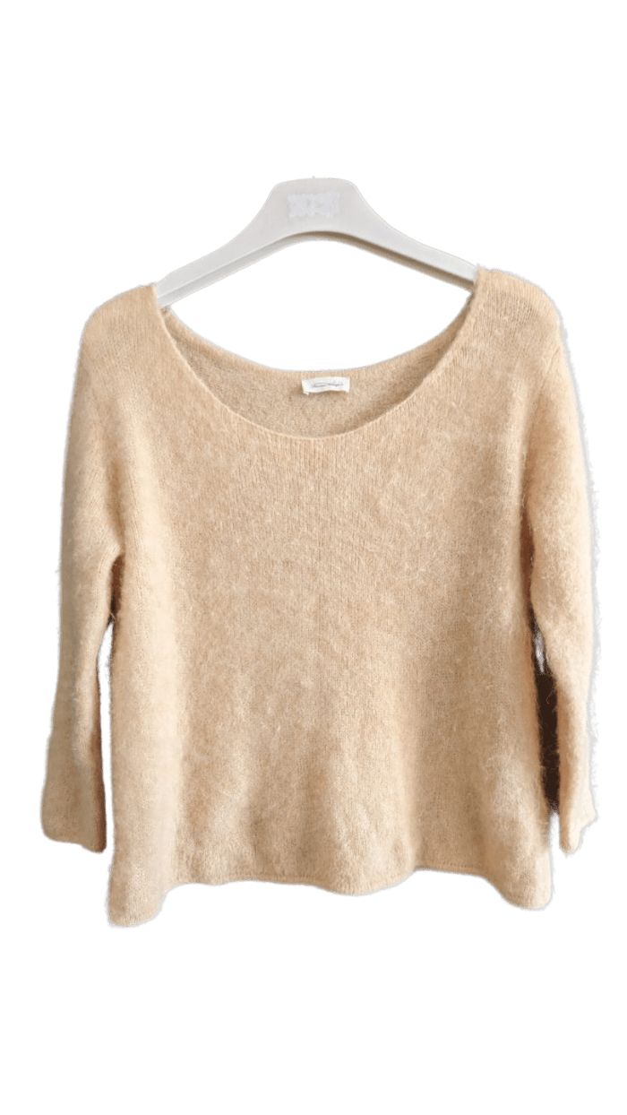 Beżowy, puszysty sweter z szerokim dekoltem American Vintage - RESTYLER