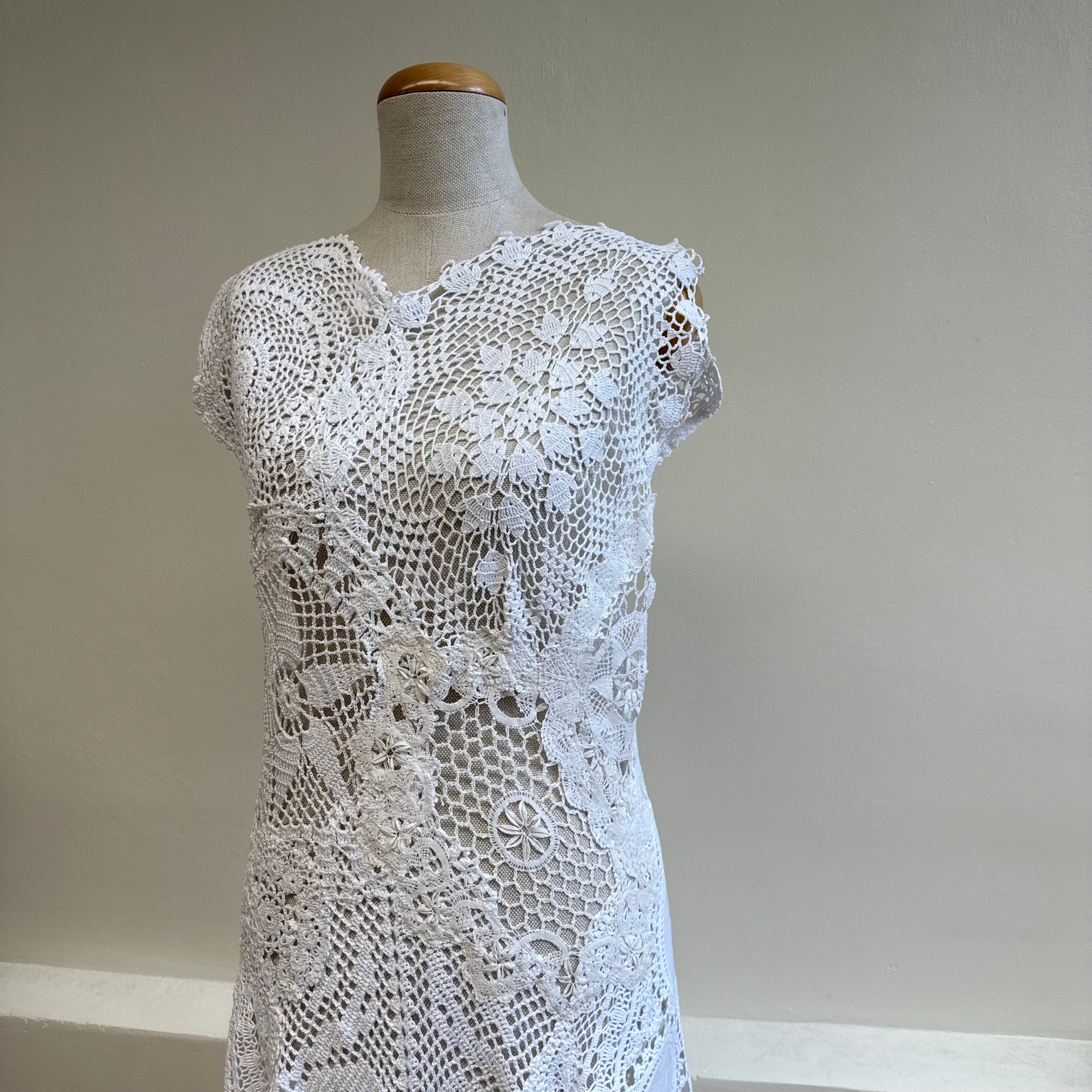 Upcyclingowa sukienka z serwet