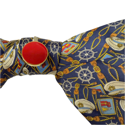 Broszka z jedwabnego krawata-upcycling