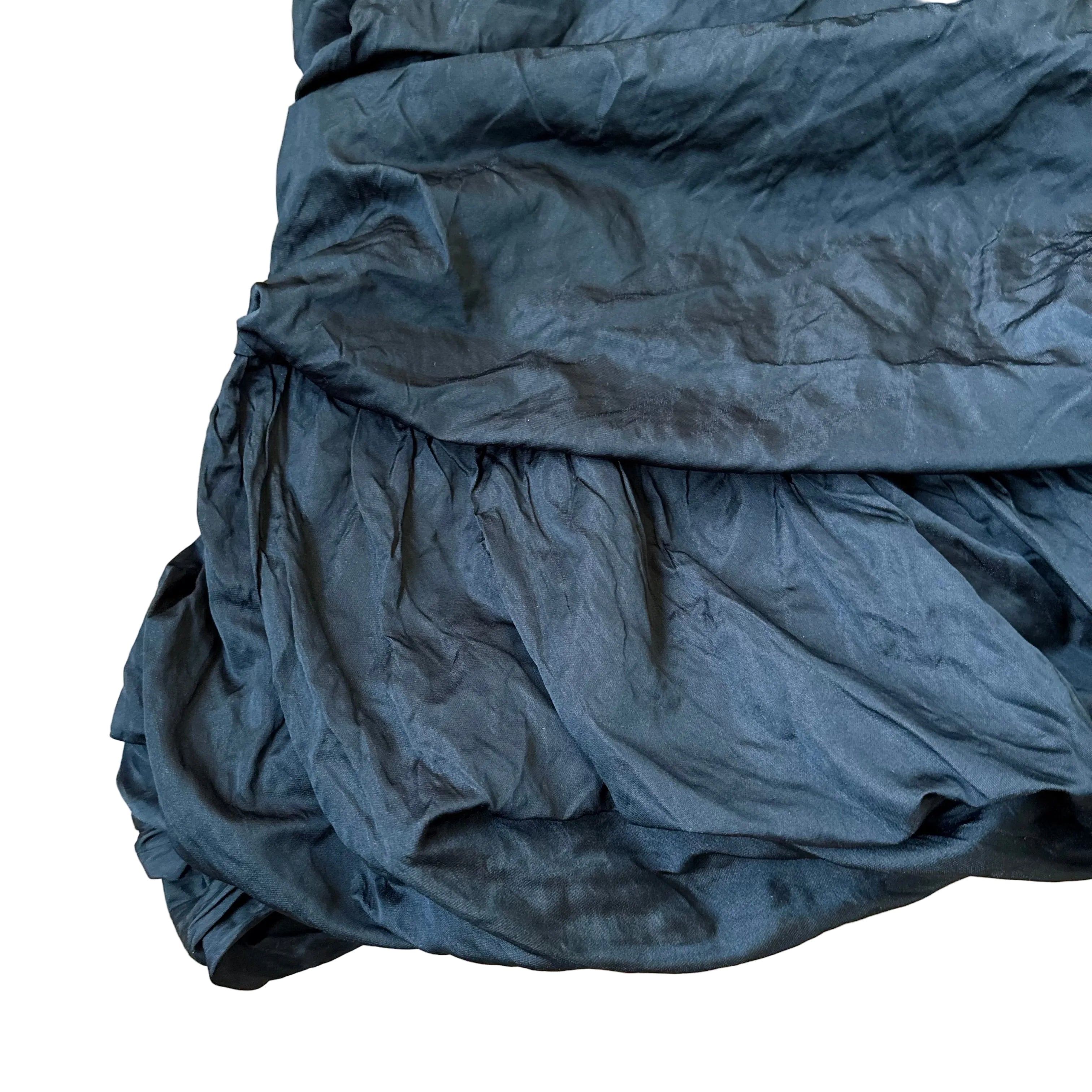 Czarna spódnica chmurka