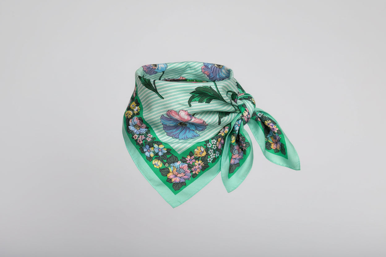 Jedwabna apaszka vintage seledynowa