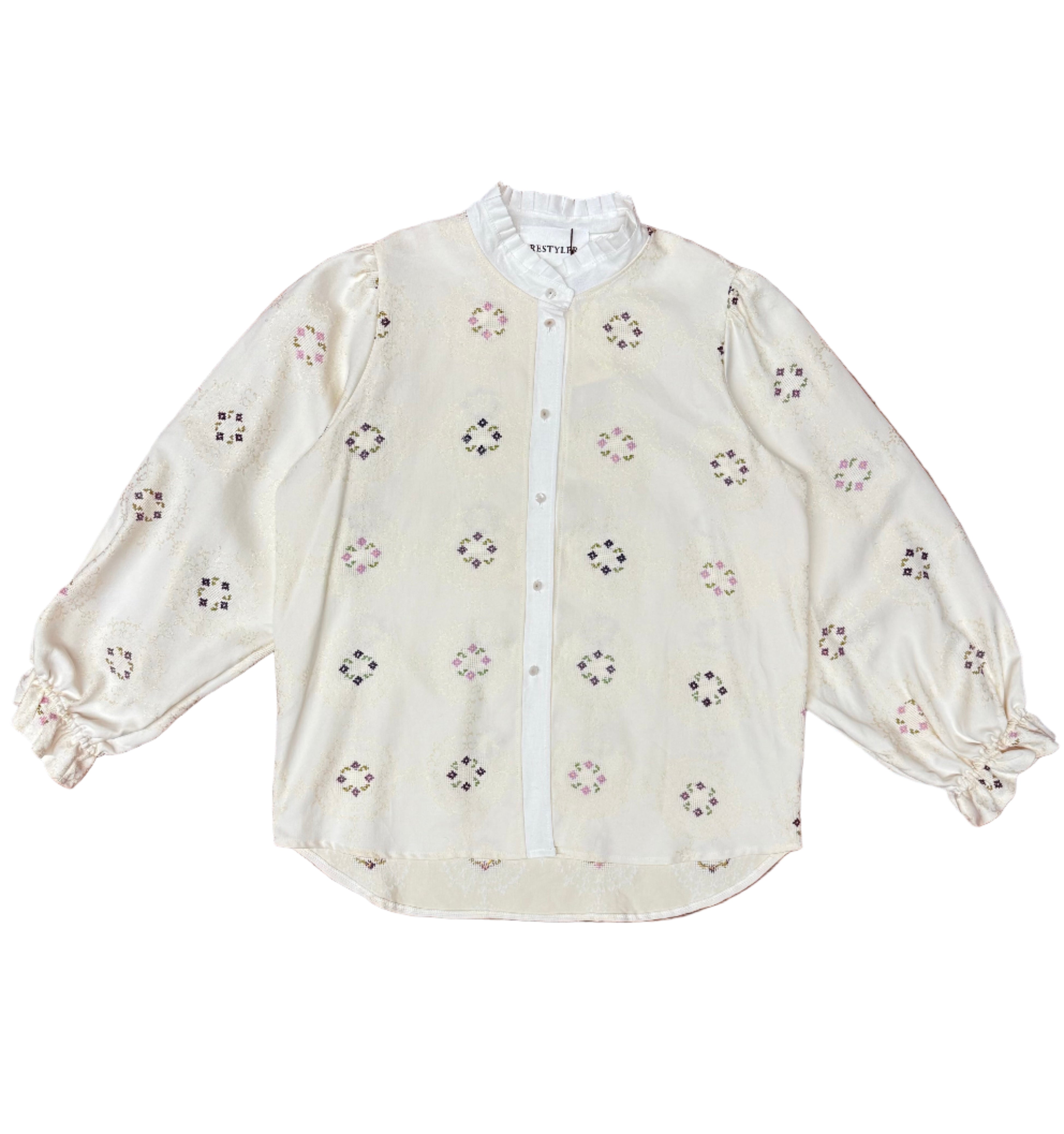 Koszula z upcyclingu kremowa z białą listwą