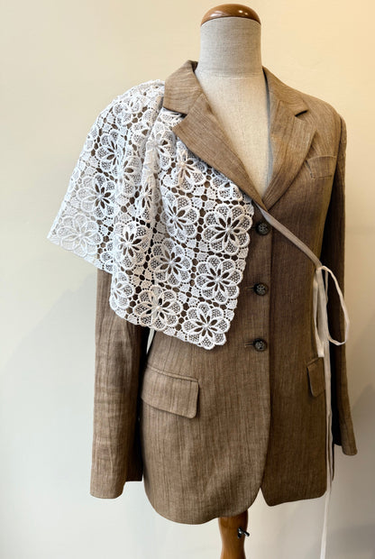 Baskinka z koronki upcycling