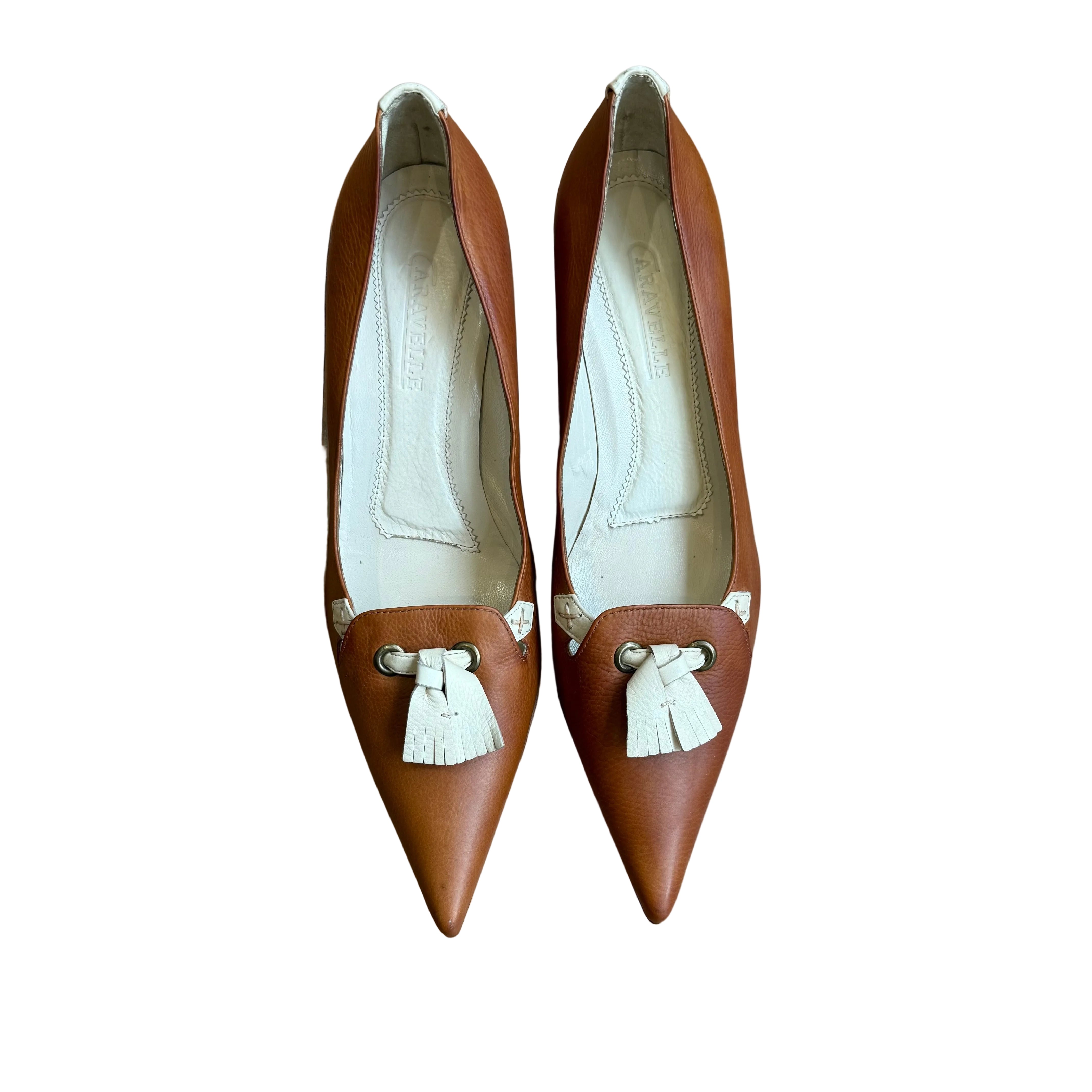 Karmelowe buty na delikatnym obcasie 38