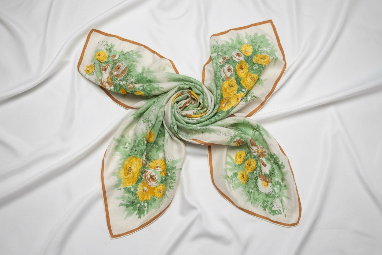 Apaszka jedwabna żółte kwiaty 75cmx75 cm