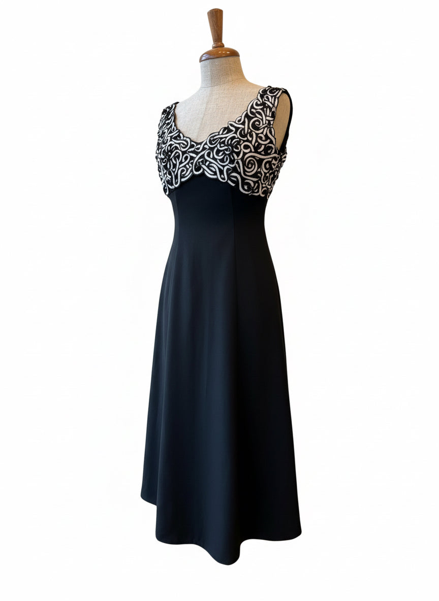 Wieczorowa sukienka vintage