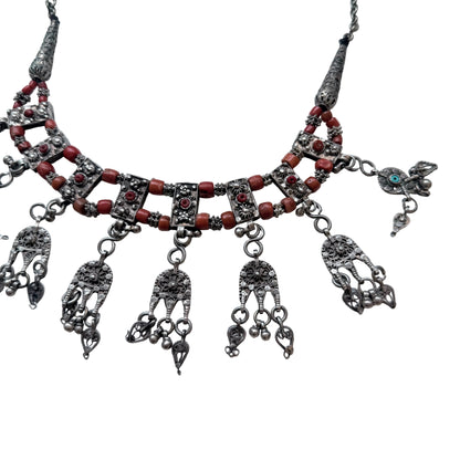 Naszyjnik boho z naturalnym koralem