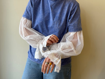Rękawki upcycling z haftem angielskim