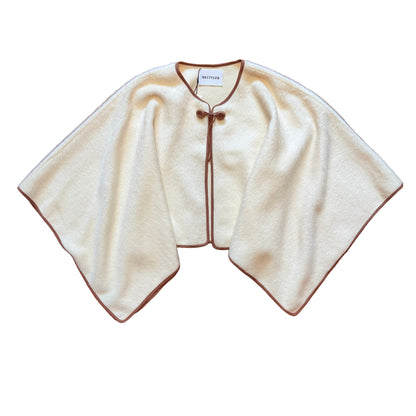 Peleryna wełniana z upcyclingu