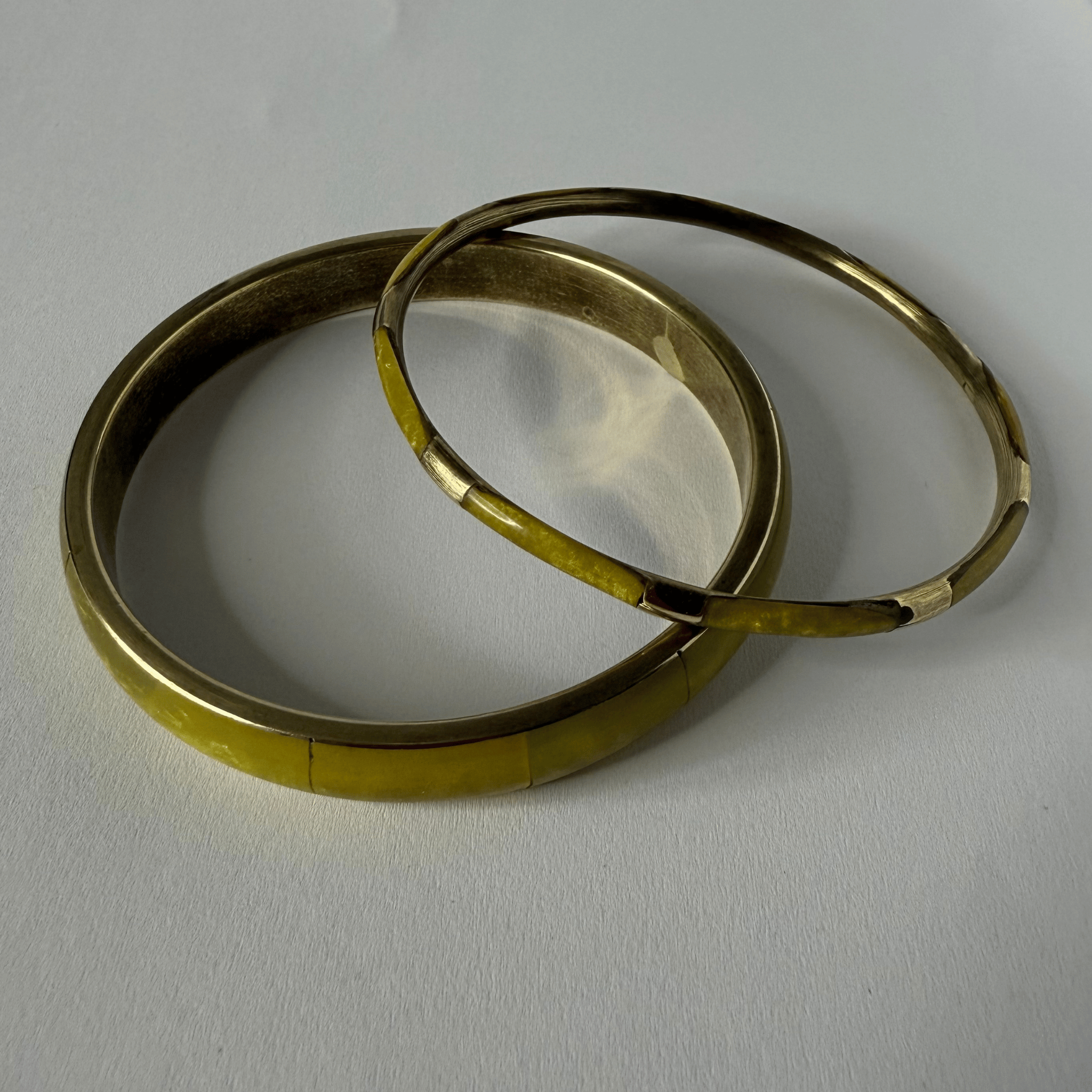 Set of vintage bracelets in shades of olive green – geometric minimal retro