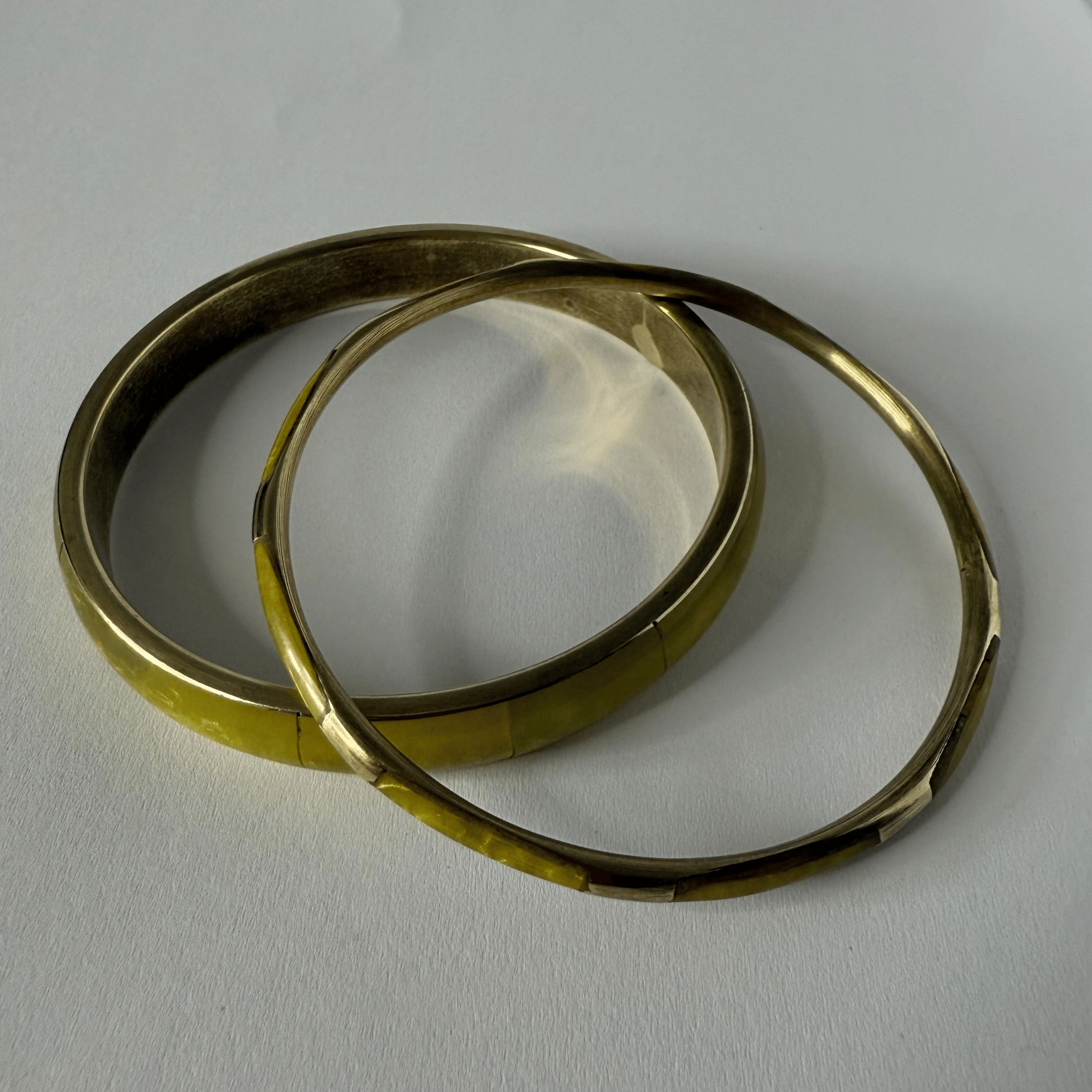 Set of vintage bracelets in shades of olive green – geometric minimal retro